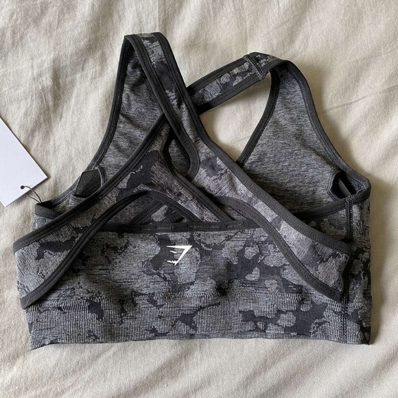 Gymshark Adapt Camo Seamless Sports Bra - Picture 2 of 3